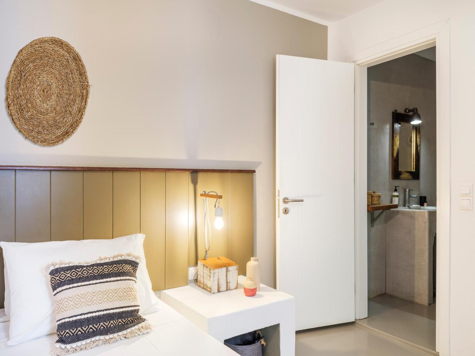 Sundance Suites Mykonos Merchia Beach Экстерьер фото