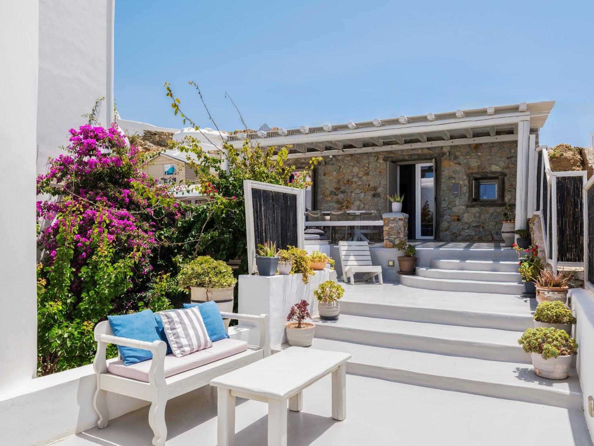 Sundance Suites Mykonos Merchia Beach Экстерьер фото